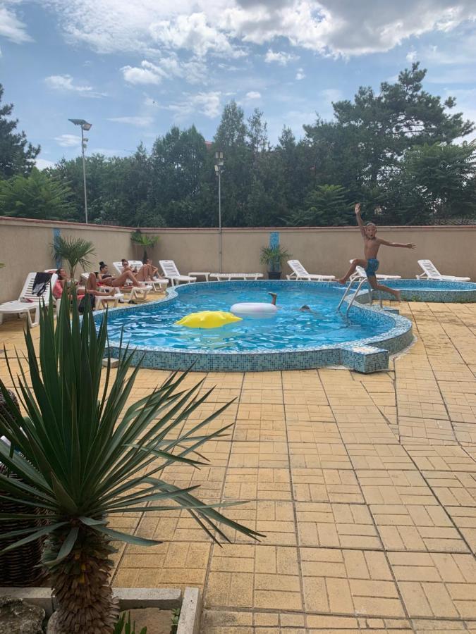 Къща Нанси Slăntjev Brjag Exteriör bild